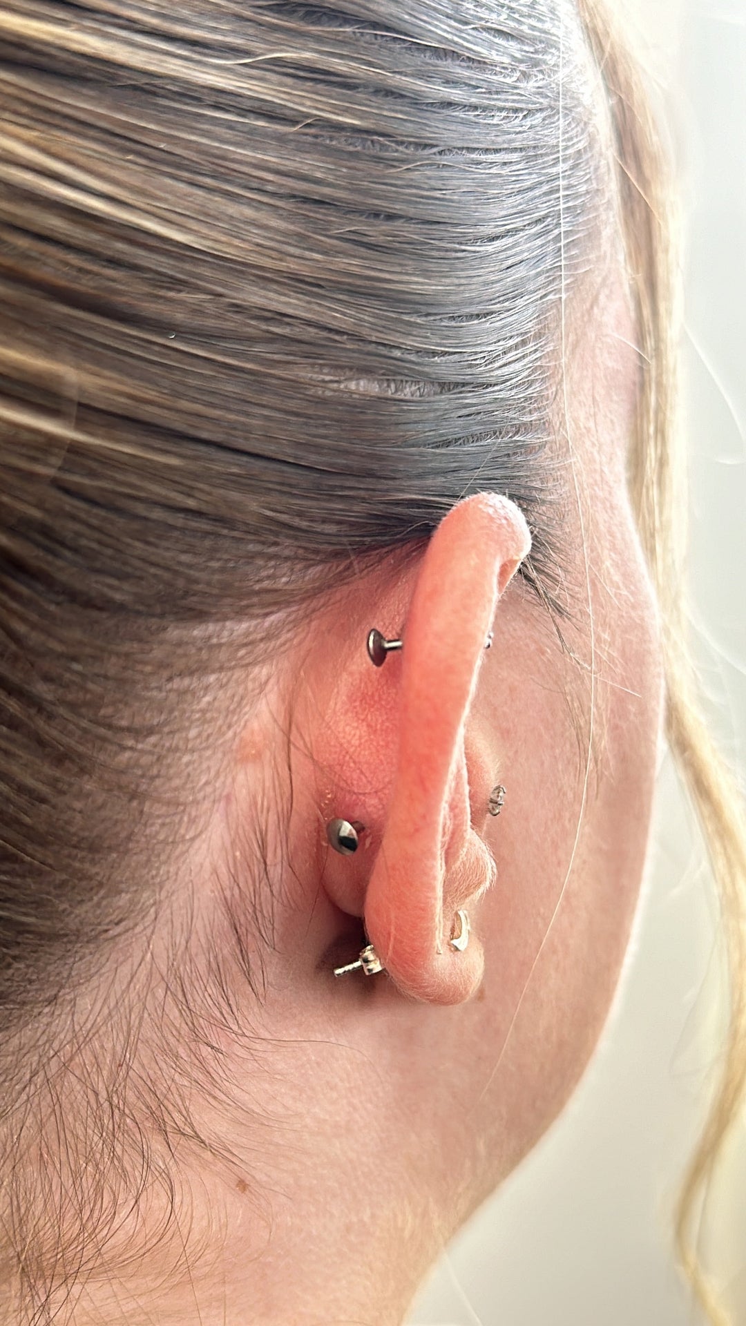 Downsizing Your Piercing Jewellery: What It Is, When to Do It & Why It Matters