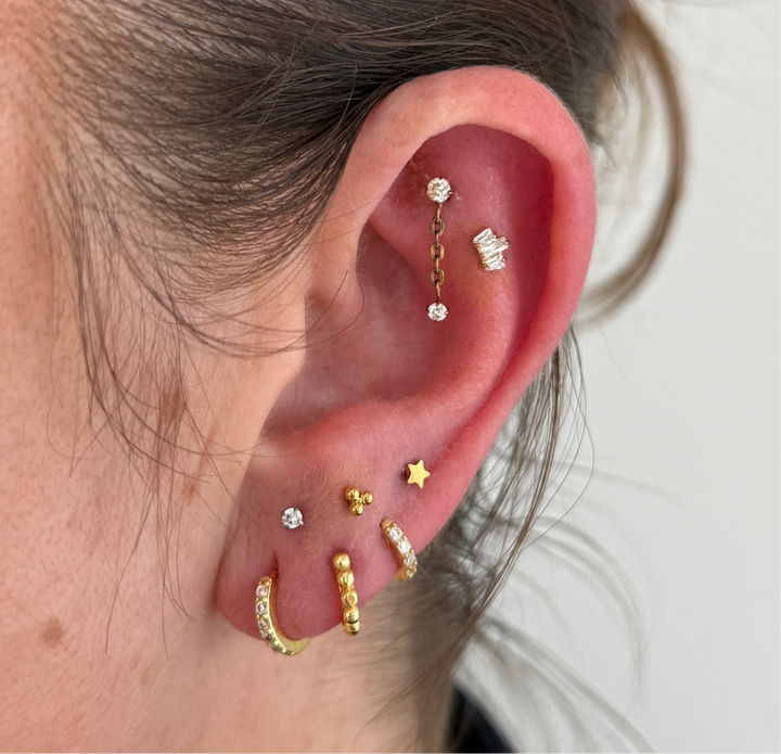 Dainty Fan Single Stud